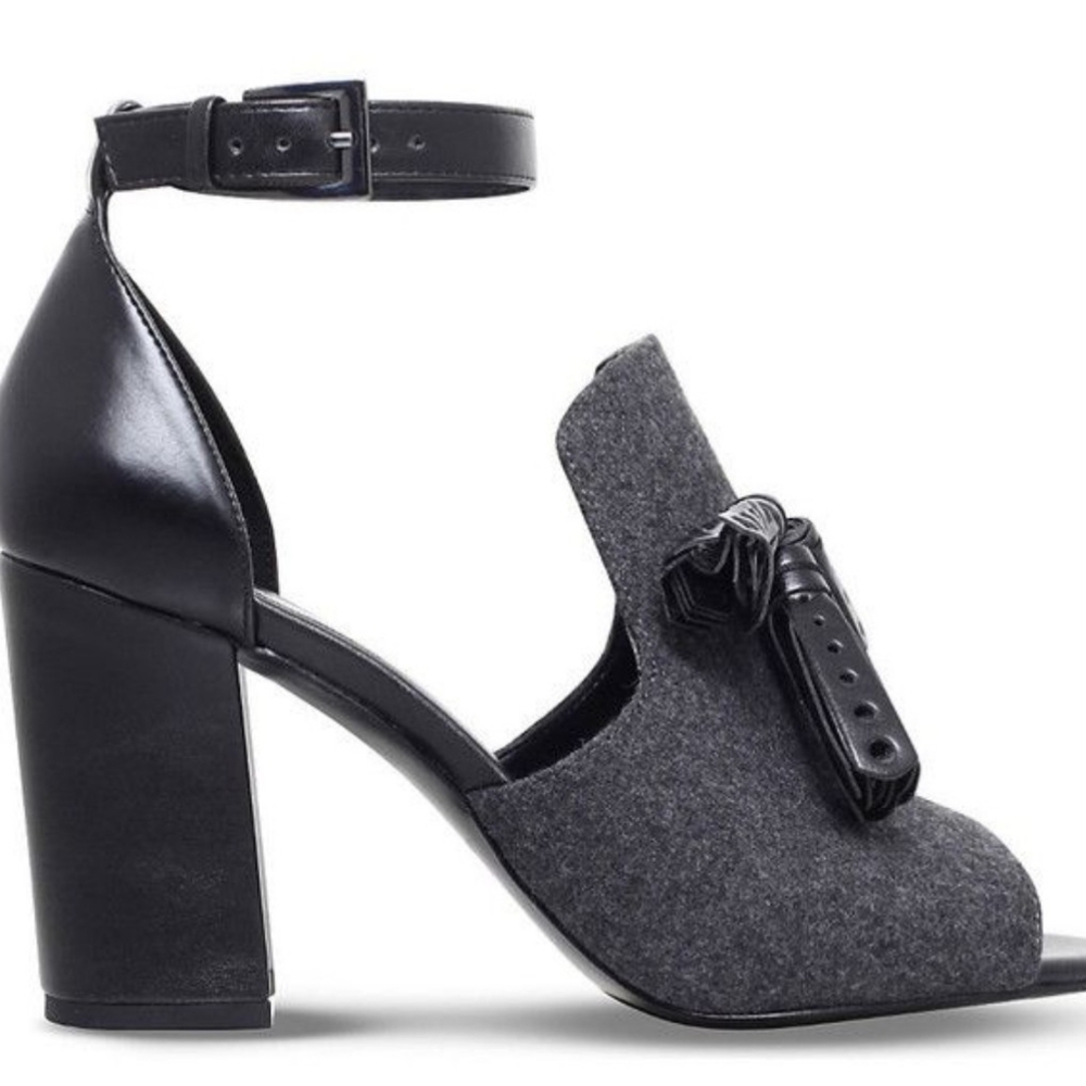 NWOT Nine West Bevy2 peep toe sandals with tassels Size 8.5‎
